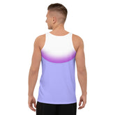 Comfortable yoga tank top for men in breathable fabric.